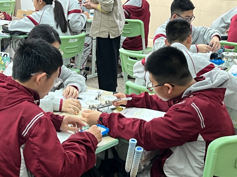 吴约豪开课照片 (1).jpg