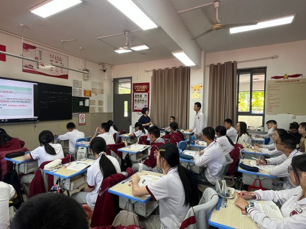 叶盈盈公开课照片.jpg 叶盈盈公开课照片.jpg