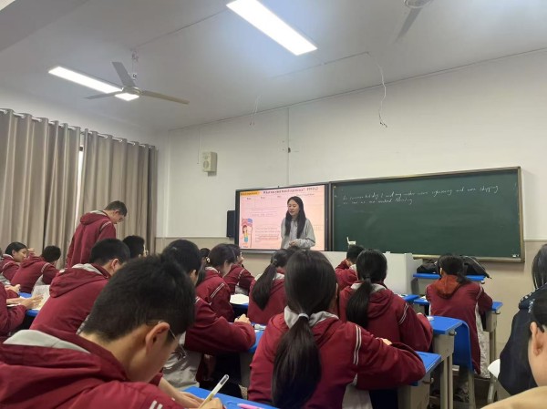 潘颖颖公开课照片 (2).jpg